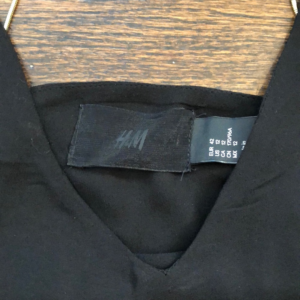 Black top - Picture 2 of 3